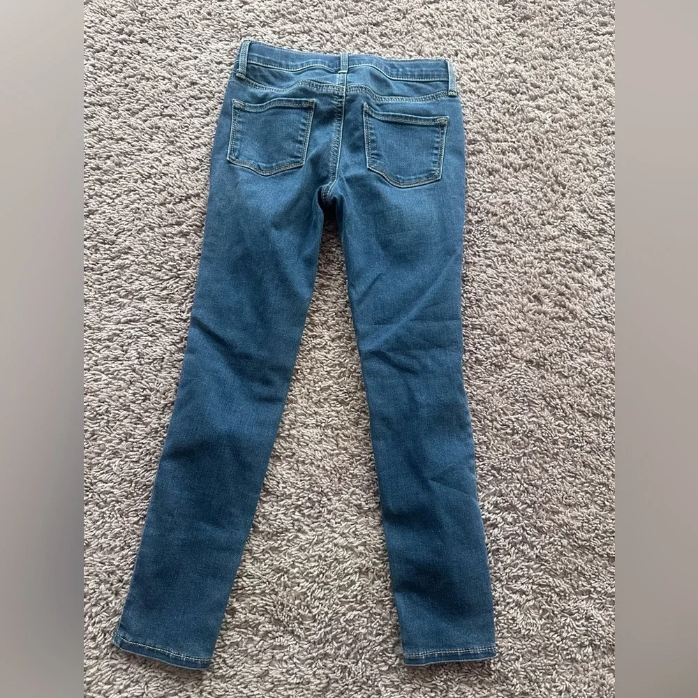 Gently Used Old Navy Blue Distressed Skinny Jeans